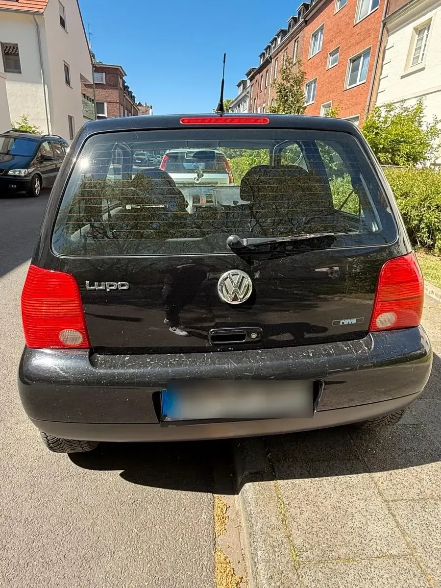 Second-hand VW Lupo 60 CP (44 kW) 2004 Negru Hatchback