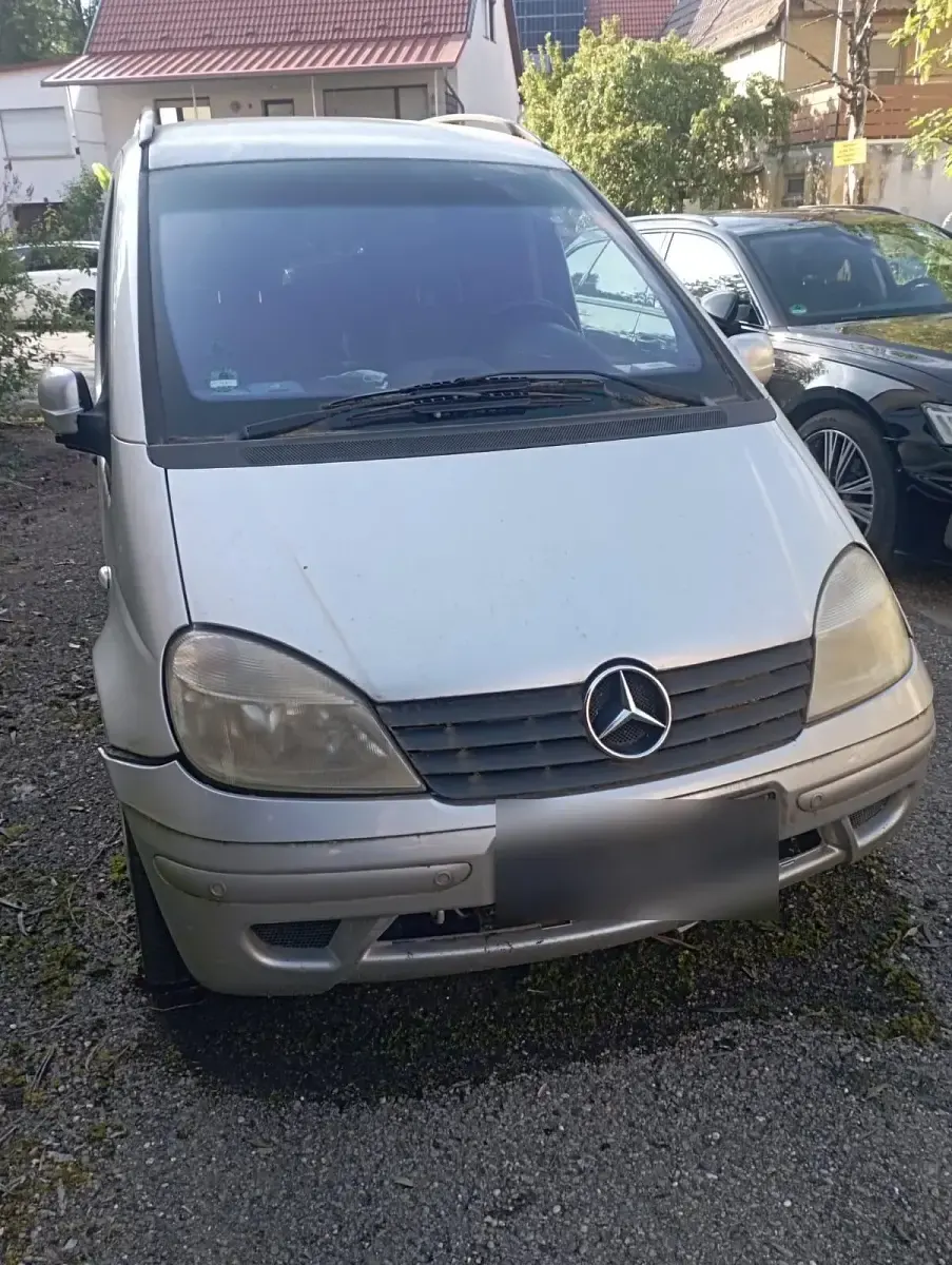 Gebraucht Mercedes Vaneo 112 PS (82 kW) 2002 Silber Van / Kleinbus