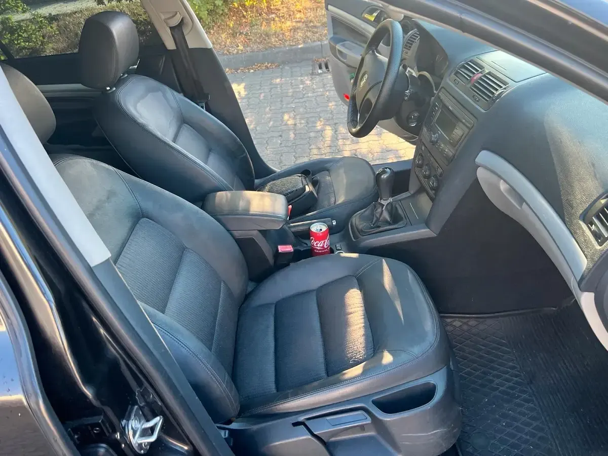 Gebraucht Skoda Octavia 105 PS (77 kW) 2004 Schwarz Limousine
