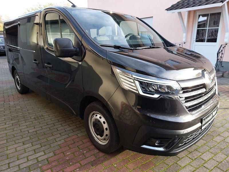 Gebraucht Renault Trafic 150 PS (110 kW) 2022 Schwarz Van / Kleinbus