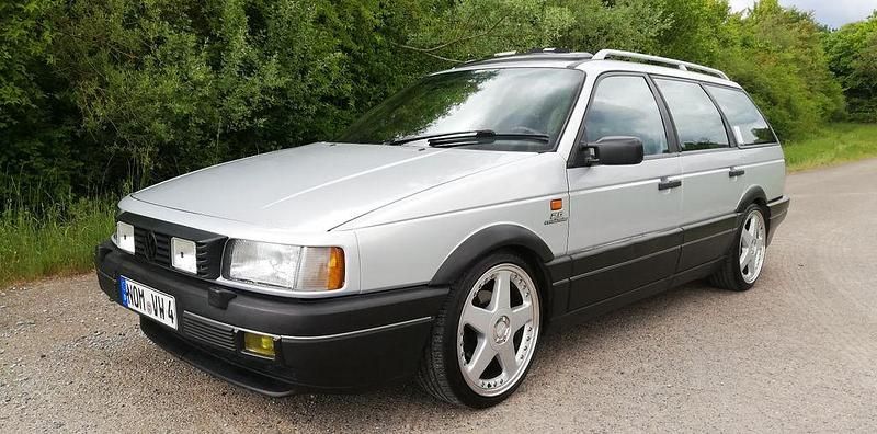 Silber Gebraucht 1993 VW Passat GT Kombi | 5.900 € - Bild 1/4