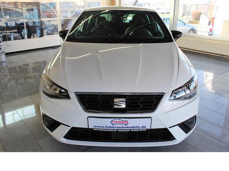 Gebraucht Seat Ibiza FR 80 PS (58 kW) 2022 Weiß Limousine