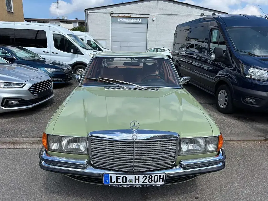 Gebraucht Mercedes S280 156 PS (114 kW) 1976 Grün Limousine