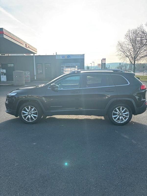 Gebraucht Jeep Cherokee 170 PS (125 kW) 2014 Schwarz SUV