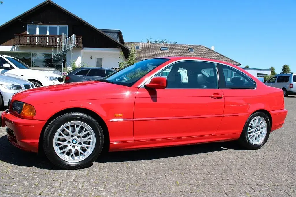 Gebraucht BMW 320 Sport Line 170 PS (125 kW) 2001 Rot Coupé