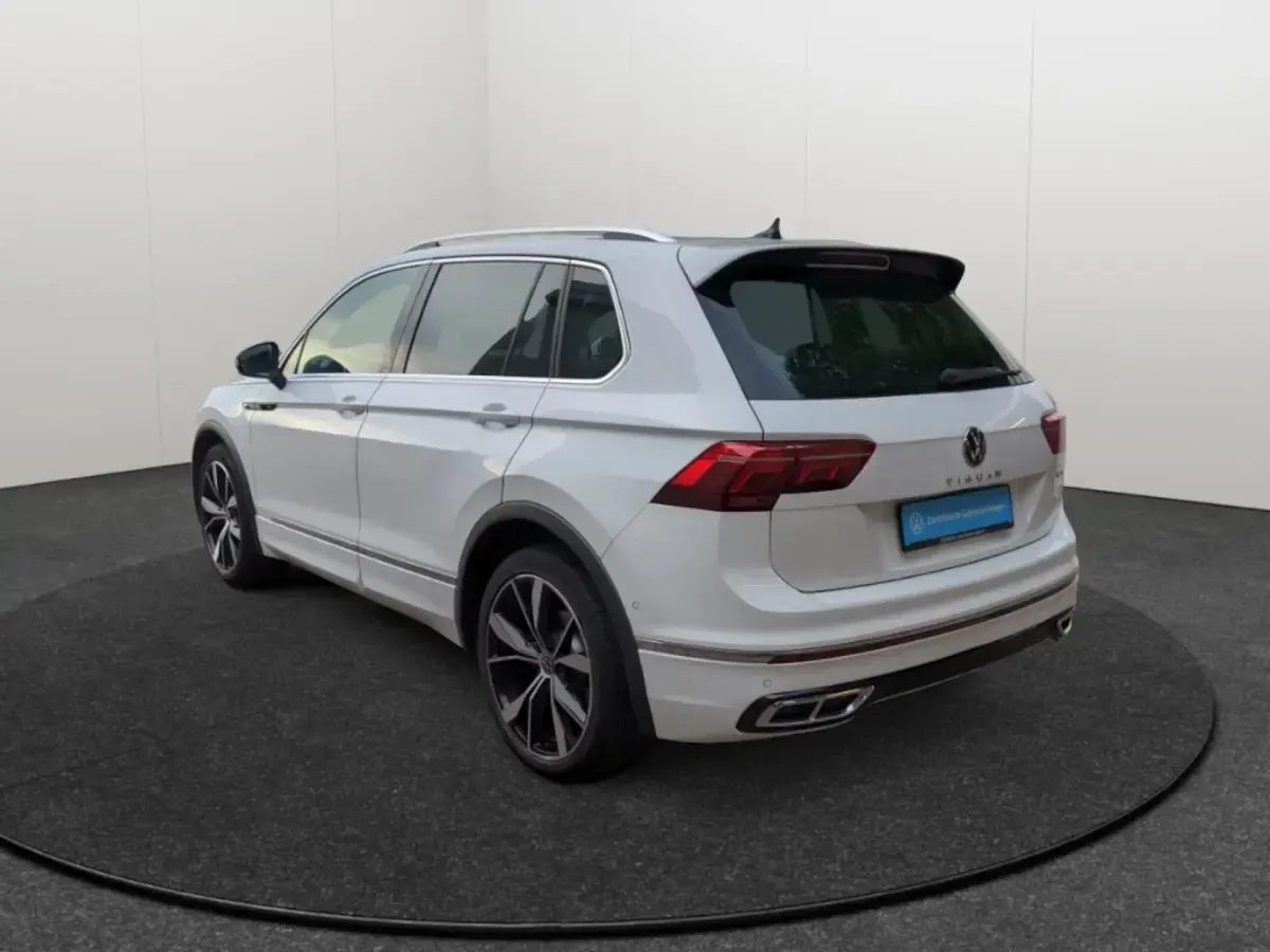 Gebraucht VW Tiguan R-line 150 PS (110 kW) 2022 Weiss SUV