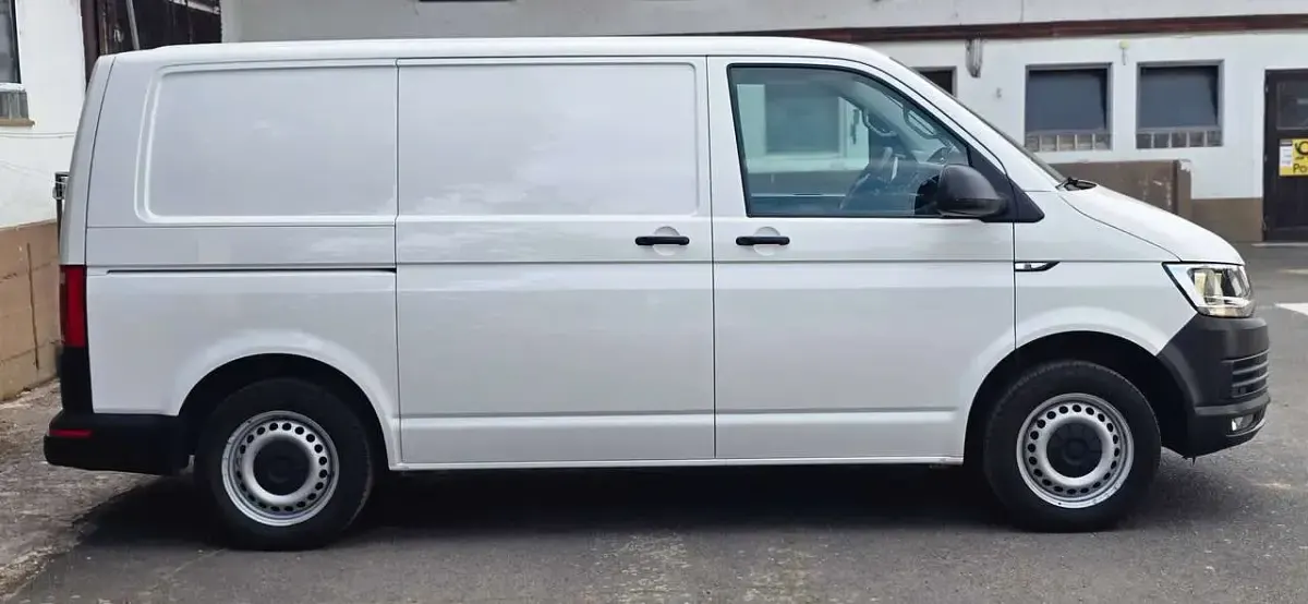 Gebraucht VW Transporter 150 PS (110 kW) 2019 Candyweiß Van