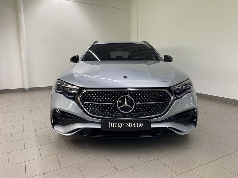 Gebraucht Mercedes E200 AMG 204 PS (150 kW) 2023 Andere Kombi