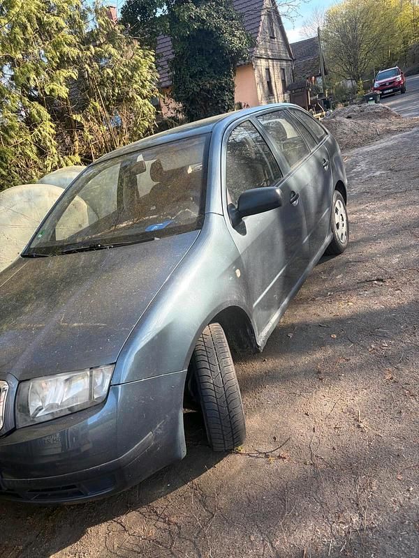 Second-hand Skoda Fabia 64 CP (47 kW) 2004 Albastru Break