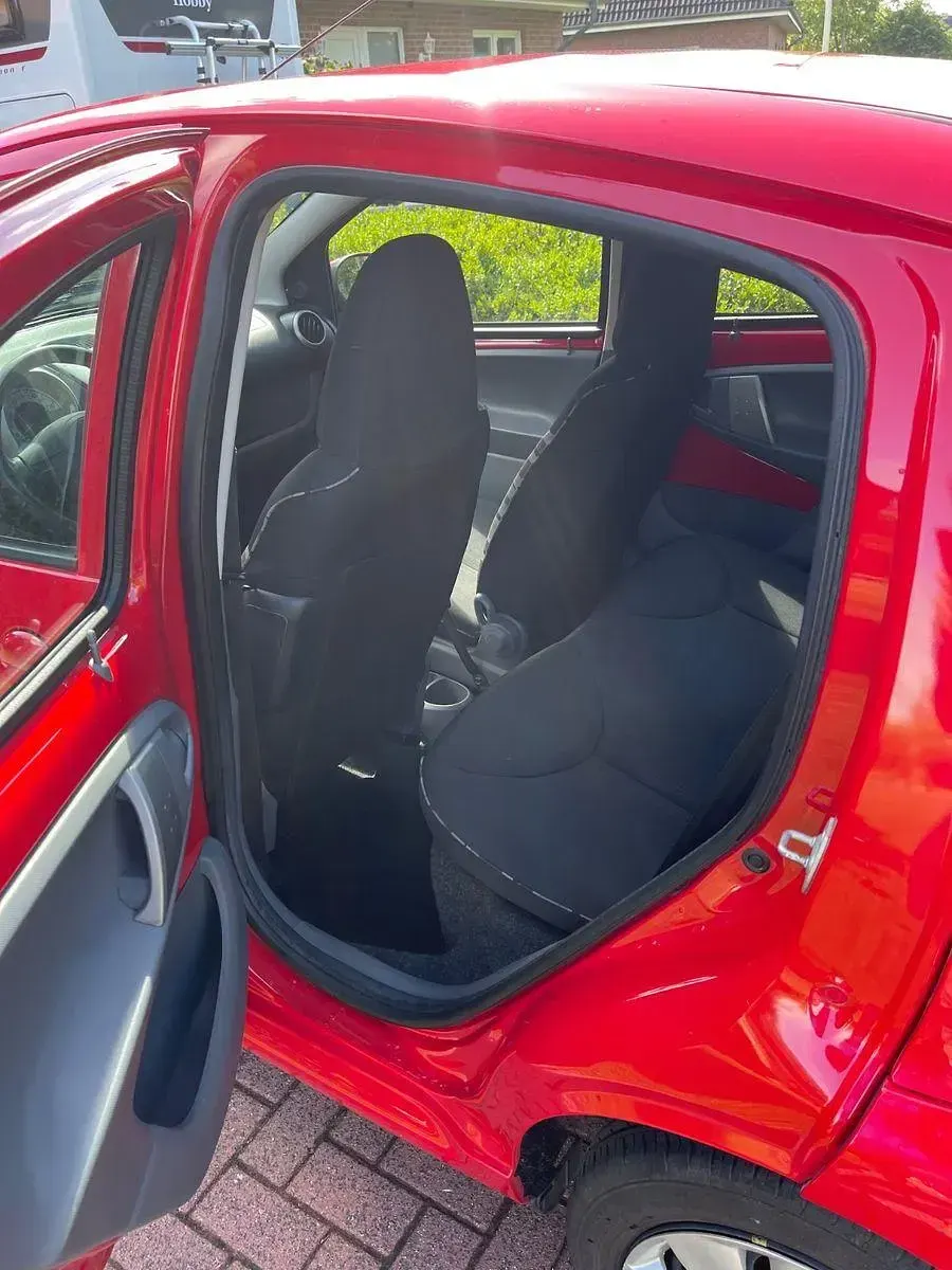 Gebraucht Citroën C1 68 PS (50 kW) 2009 Rot Kleinwagen