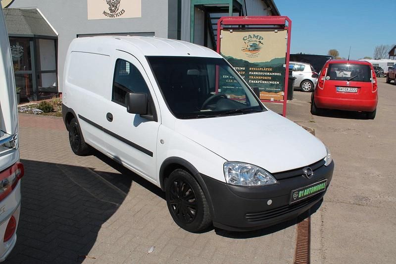 Second-hand Opel Combo 75 CP (55 kW) 2008 Alb Monovolum