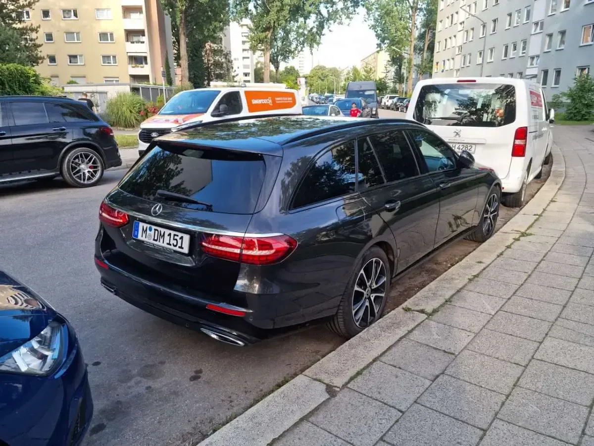 Gebraucht Mercedes E200 Avantgarde 197 PS (144 kW) 2021 Kombi