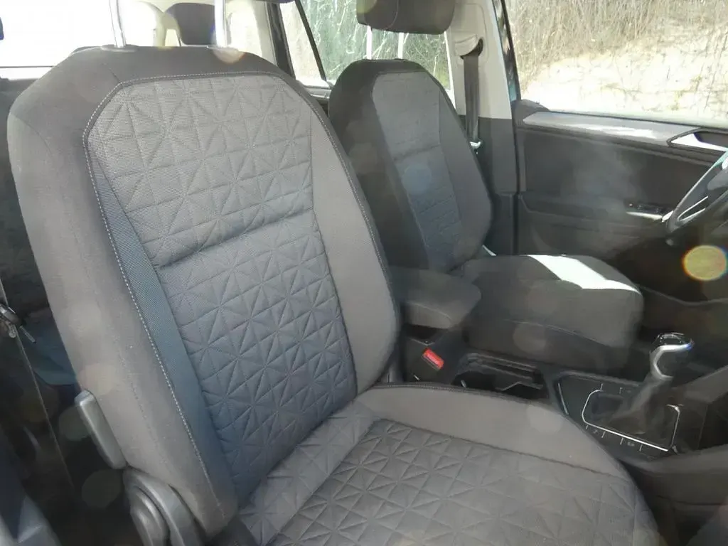 Gebraucht VW Tiguan Life 122 PS (89 kW) 2023 Uranograu SUV