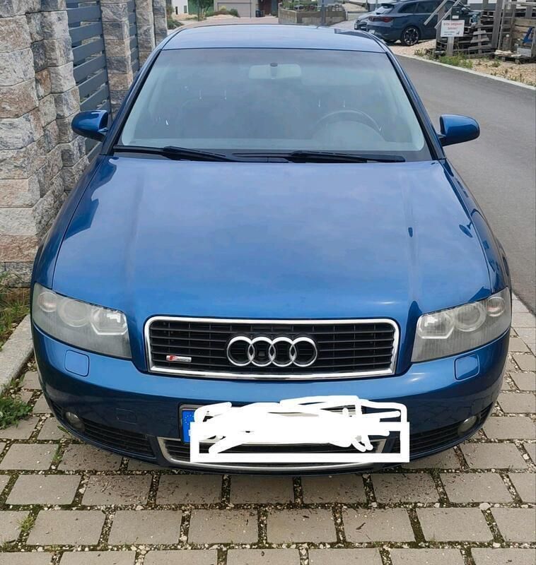 Blau Gebraucht 2004 Audi A4 S-Line Limousine | 800 € - Bild 1/4