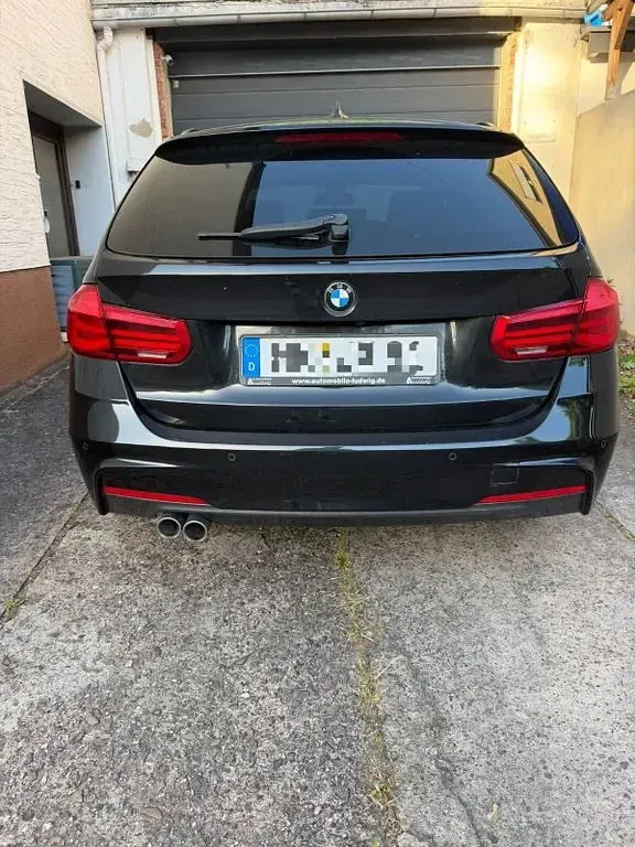 Gebraucht BMW 320 M Sport 190 PS (139 kW) 2019 Schwarz Kombi