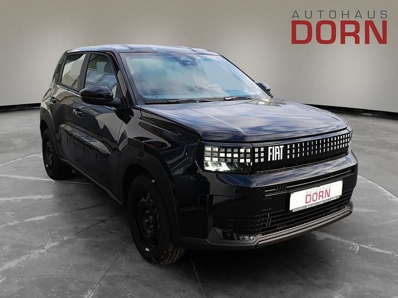 Neu Fiat Grande Panda Icon 110 PS (80 kW) 2025 Schwarz Kleinwagen