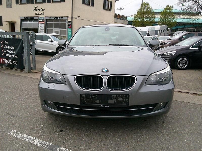 Second-hand BMW 520 Advantage 177 CP (130 kW) 2009 Gri Berlinǎ
