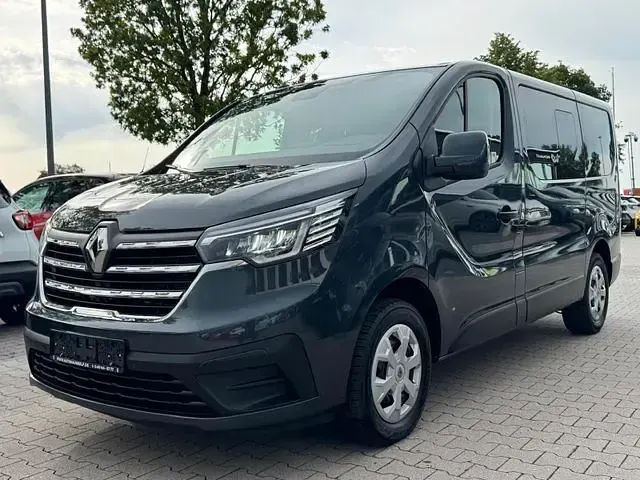 Gebraucht Renault Trafic 150 PS (110 kW) 2023 Grau Van / Kleinbus