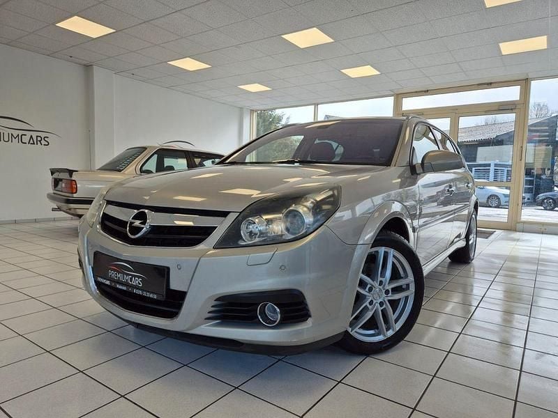 Gebraucht Opel Signum Cosmo 155 PS (114 kW) 2008 Beige Kleinwagen