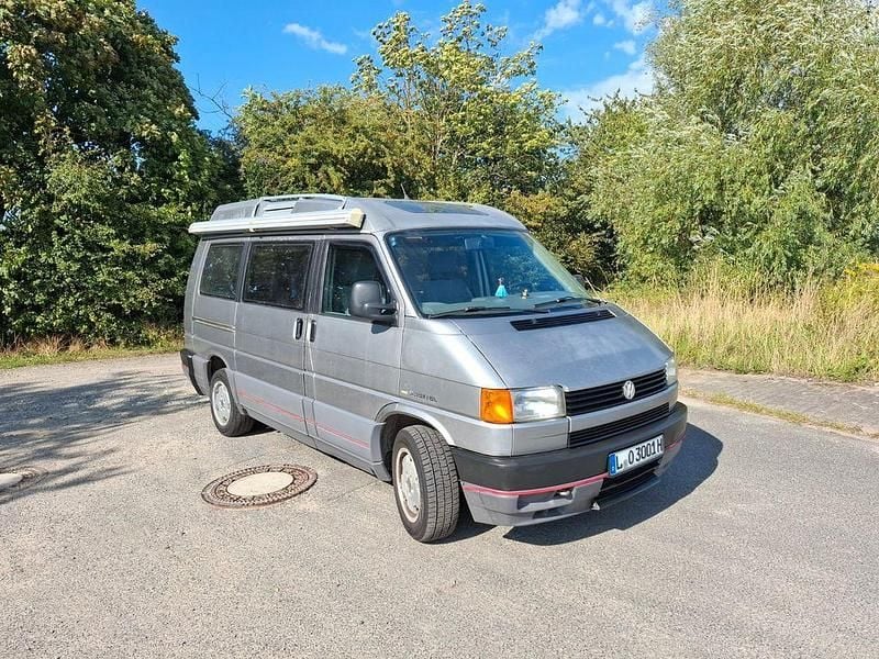 Grau Gebraucht 1992 VW T4 Van | 18.000 € - Bild 1/4