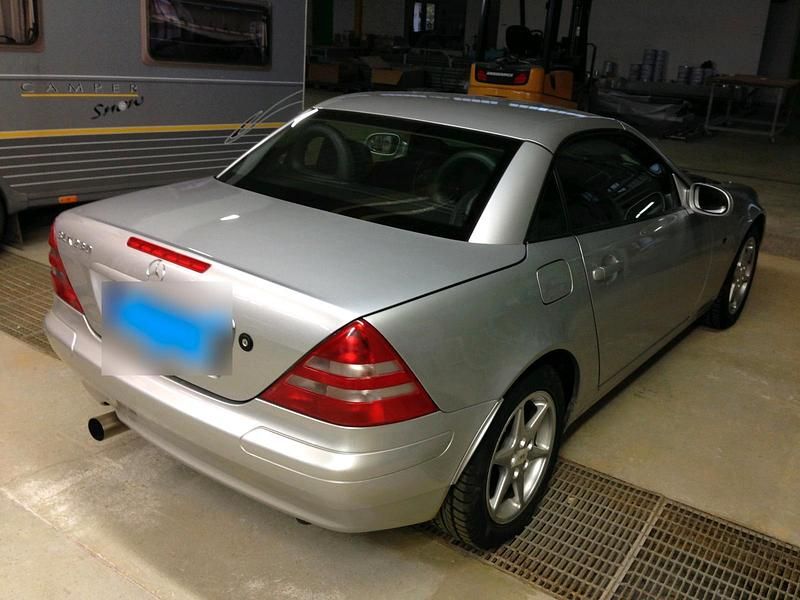 Second-hand Mercedes 170 193 CP (141 kW) 2000 Argintiu Cabrio