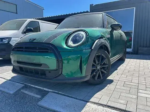 Usado Mini Cooper 136 HP (100 kW) 2023 Prateado Citadino