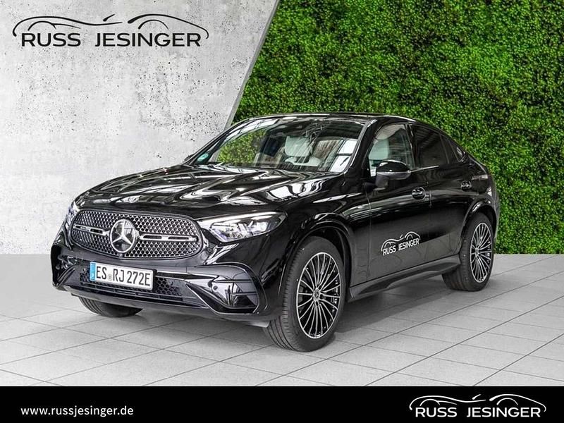 Metalliclack obsidianschwarz Gebraucht 2025 Mercedes GLC300e AMG Coupé | 82.850 € - Bild 1/3