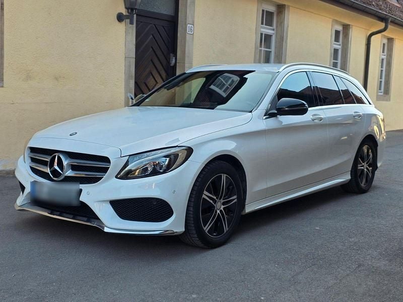Gebraucht Mercedes C250 AMG line 204 PS (150 kW) 2015 Weiß Kombi