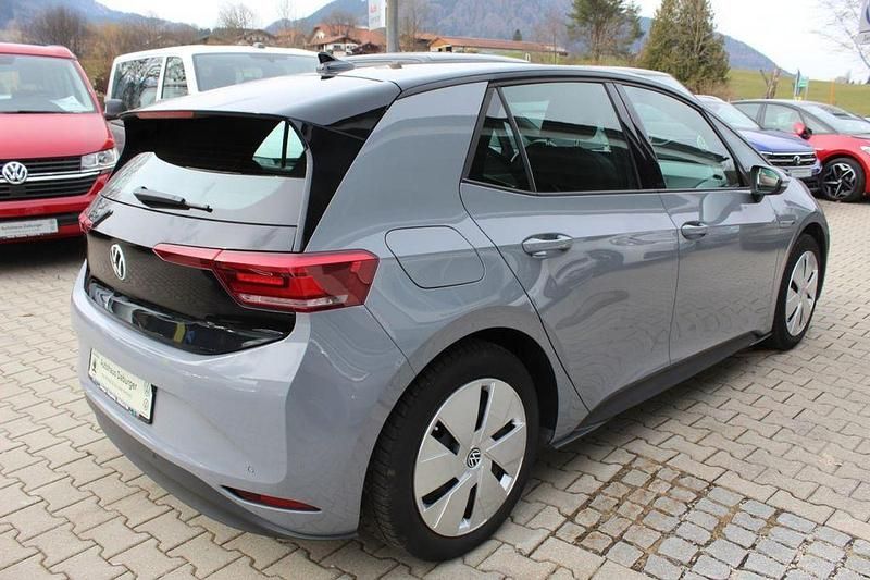 Gebraucht VW ID.3 Pro Performance 150 kW (204 PS) 2023 Mondsteingrau Kleinwagen