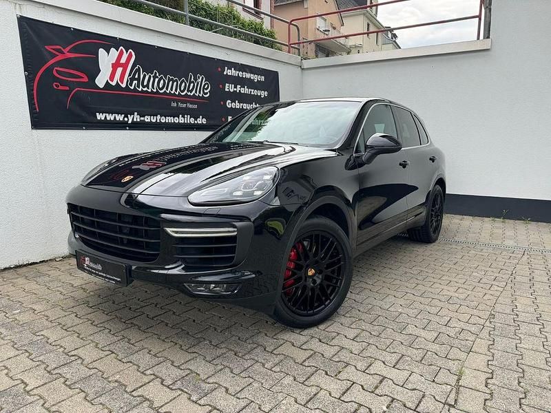 Gebraucht Porsche Cayenne Turbo 519 PS (381 kW) 2016 Schwarz SUV