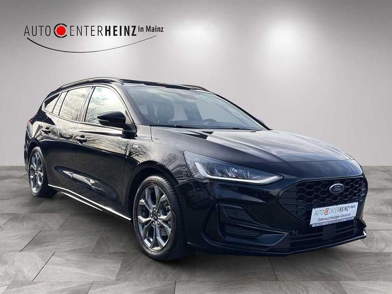 Gebraucht Ford Focus ST-Line 155 PS (114 kW) 2024 Schwarz Limousine