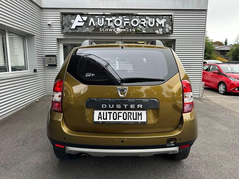 Gebraucht Dacia Duster Prestige 125 PS (91 kW) 2016 Gold SUV