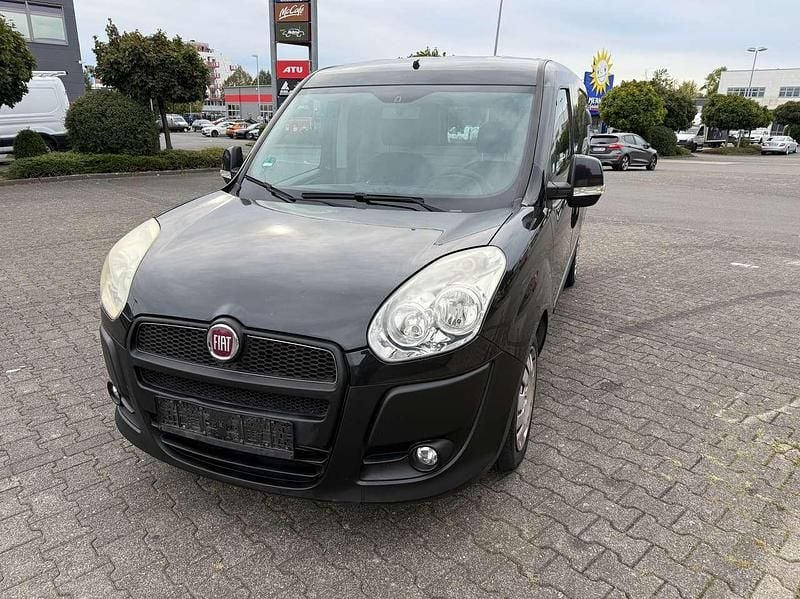 Schwarz Gebraucht 2011 Fiat Doblò Van / Kleinbus | 3.500 € (Superpreis) - Bild 1/4