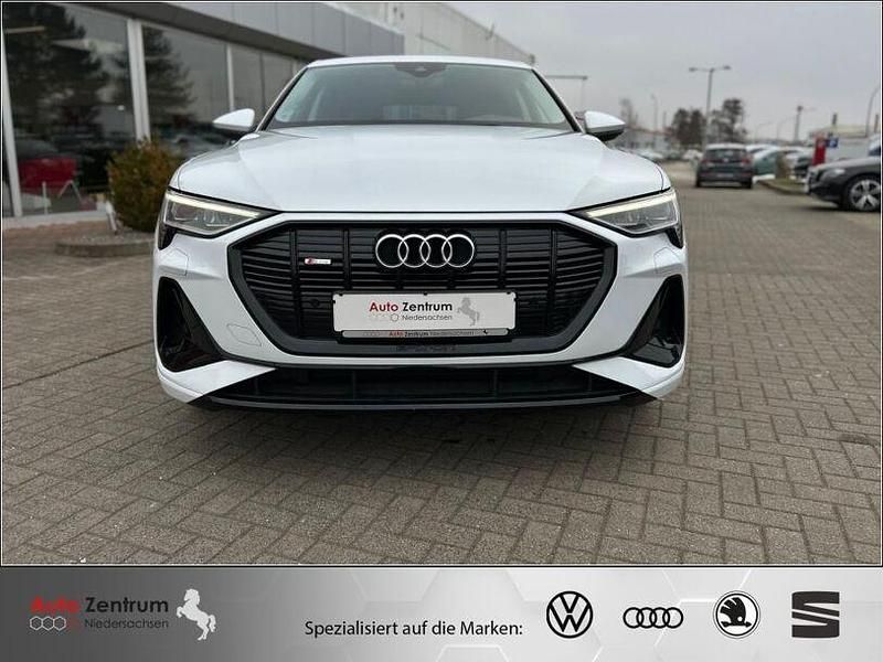 Gebraucht Audi e-tron S-Line 300 kW (408 PS) 2022 Glacier white metallic SUV