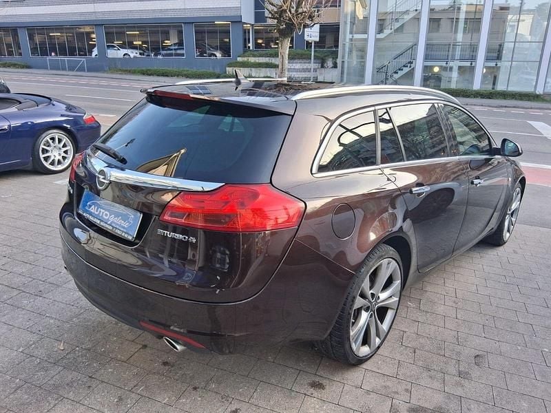 Gebraucht Opel Insignia Innovation 194 PS (142 kW) 2012 Braun Kombi