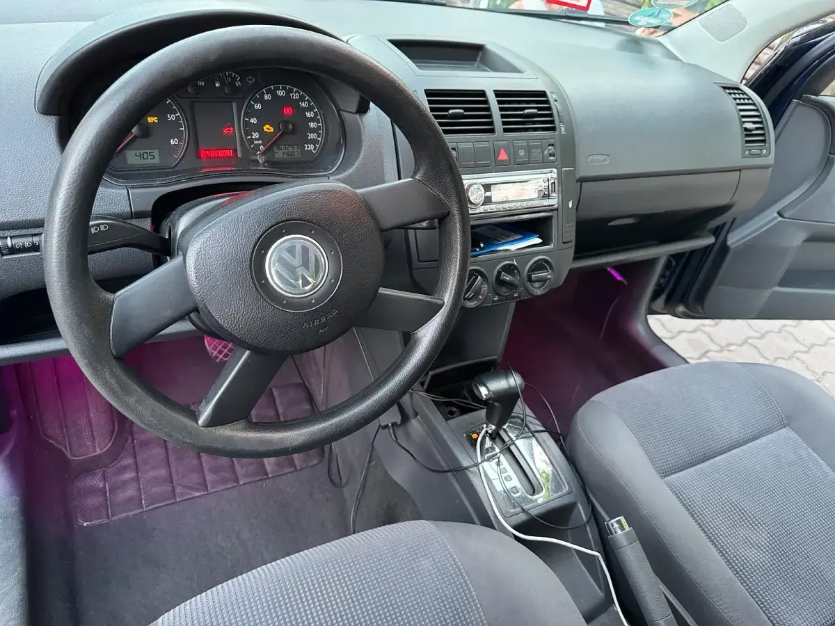 Gebraucht VW Polo 80 PS (58 kW) 2005 Blau Kleinwagen