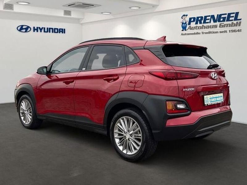 Gebraucht Hyundai Kona YES! 120 PS (88 kW) 2020 Rot SUV