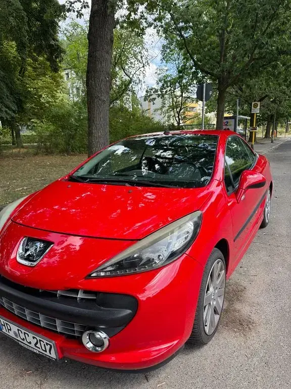 Gebraucht Peugeot 207 CC 120 PS (88 kW) 2008 Rot Cabrio