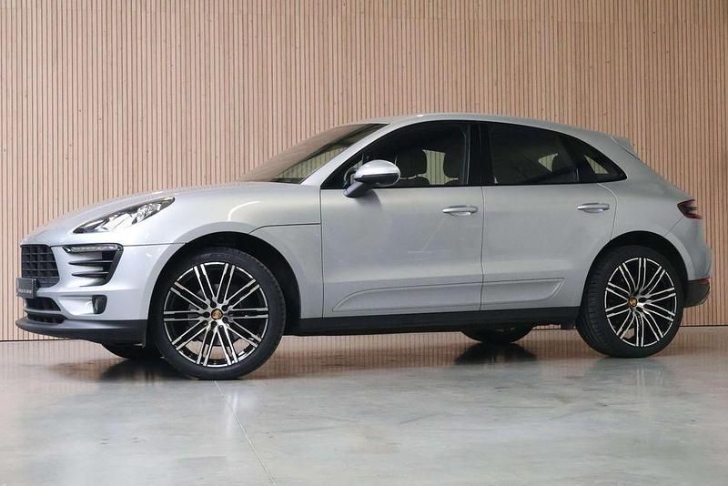 Silber Gebraucht 2018 Porsche Macan SUV | 41.250 € (Guter Preis) - Bild 1/4