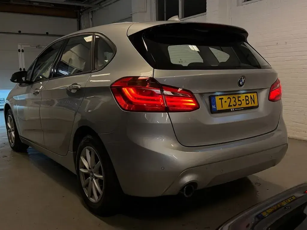 Gebraucht BMW 216 Active Tourer 116 PS (85 kW) 2018 Grau Van / Kleinbus
