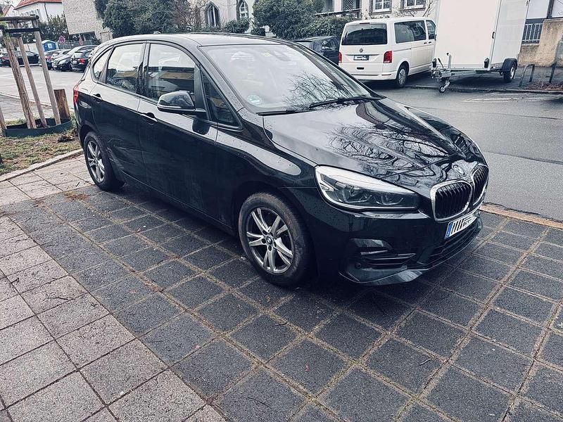Gebraucht BMW 220 Sport Line 192 PS (141 kW) 2018 Schwarz Kombi