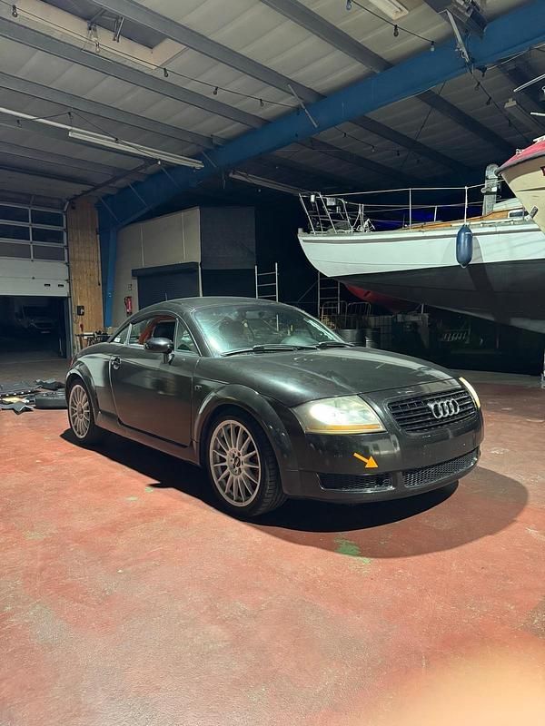 Silber Gebraucht 1999 Audi TT Coupé | 3.000 € (Guter Preis) - Bild 1/4