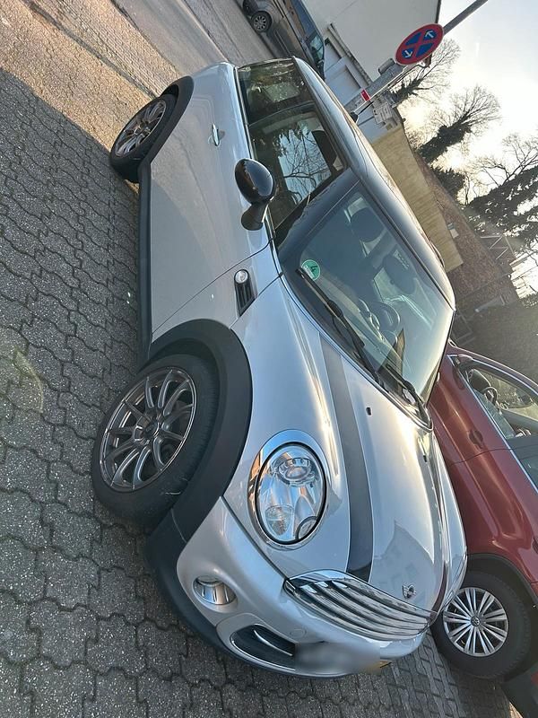 Gebraucht Mini Cooper Coupé 122 PS (89 kW) 2010 Silber Coupé