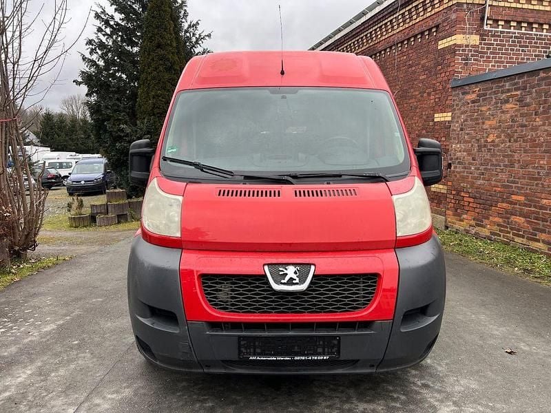 Gebraucht Peugeot Boxer 120 PS (88 kW) 2011 Rot Van