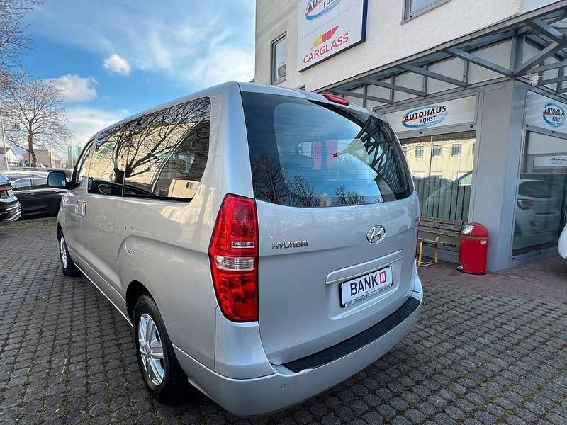 Gebraucht Hyundai H-1 170 PS (125 kW) 2008 Silber Van / Kleinbus