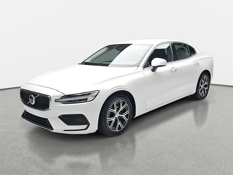 Gebraucht Volvo S60 Core 197 PS (144 kW) 2024 Christal white metallic Limousine