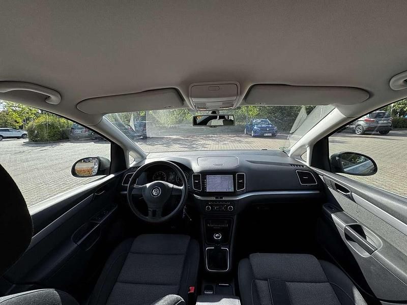 Gebraucht VW Sharan Comfortline 150 PS (110 kW) 2010 Grau Van / Kleinbus