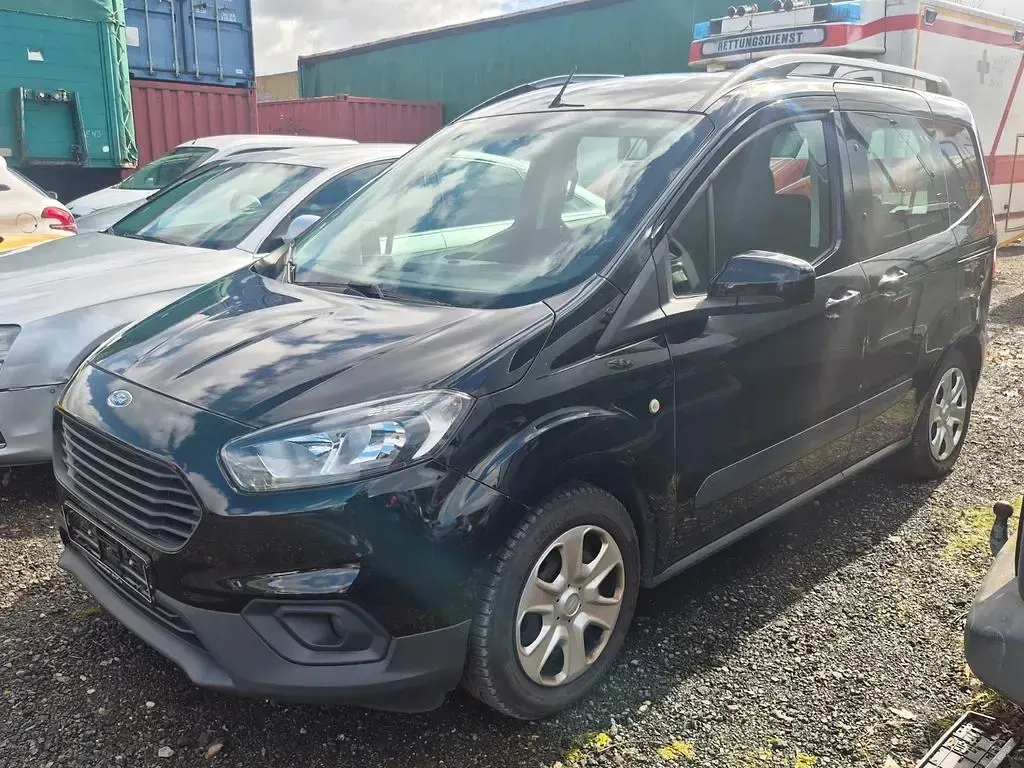 Gebraucht Ford Courier Trend 101 PS (74 kW) 2019 Schwarz Van / Kleinbus