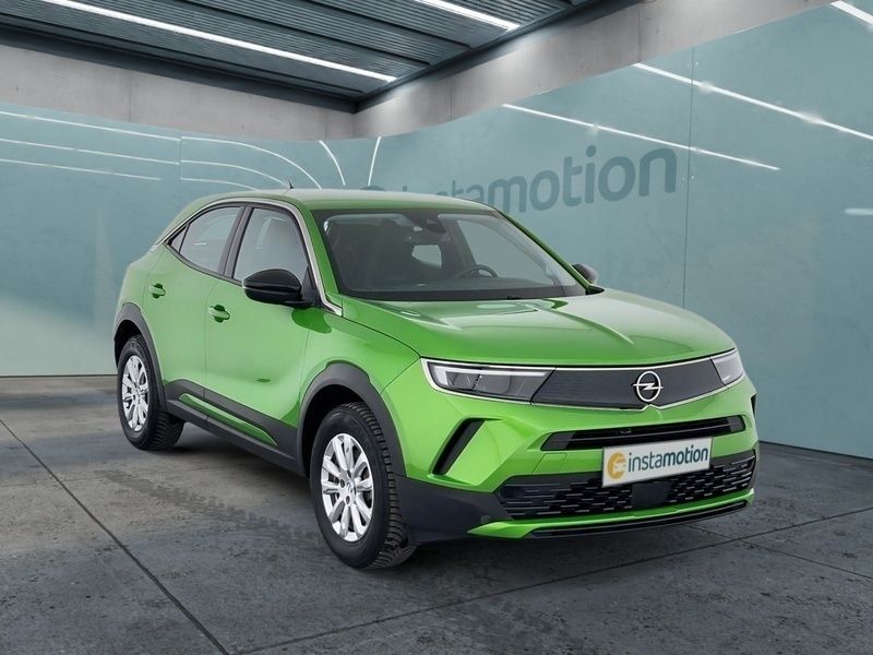 Grün Gebraucht 2022 Opel Mokka-e Edition SUV | 18.490 € (Etwas zu teuer) - Bild 1/4
