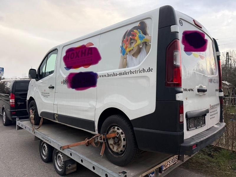 Gebraucht Renault Trafic 116 PS (85 kW) 2016 Weiß Van / Kleinbus